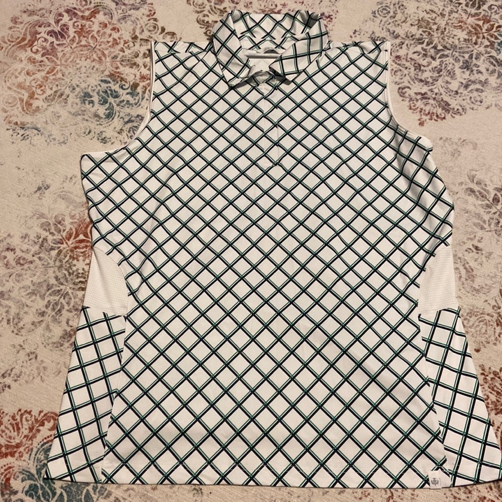 Womens golf shirt sleeveless. Size XL.